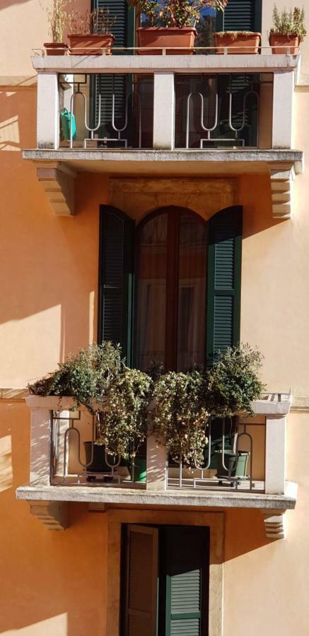 Pied A Terre - Atelier Daire Verona Dış mekan fotoğraf